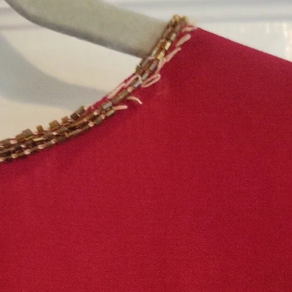 Midnight Velvet Floral beaded Sleeveless cranberry Top - Picture 4 of 4